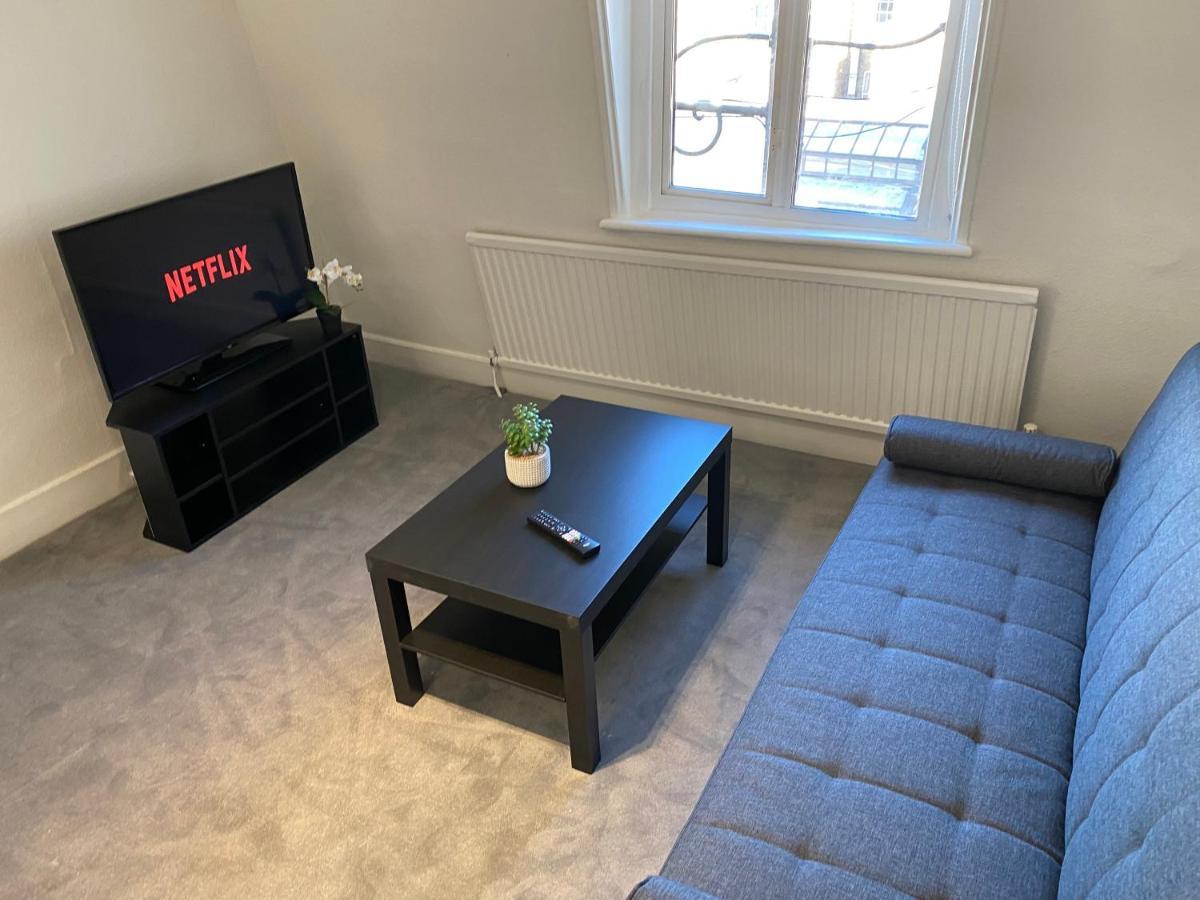 Modern 1 Bedroom Flat In Paddington London Exterior photo