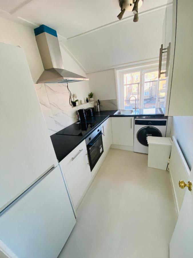Modern 1 Bedroom Flat In Paddington London Exterior photo